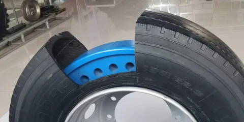 polymer fun flat inserts on display